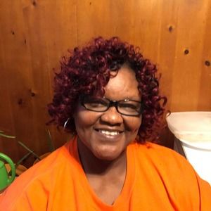 Meet your Posher, Sheliah